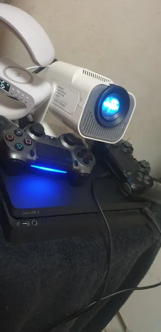 Consola PS4 Slim 500gb Negra + 6Juegos dos mandos