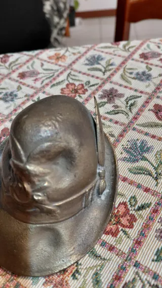 Soprammobile/fermacarte  peso circa 150 lungh 8 cm