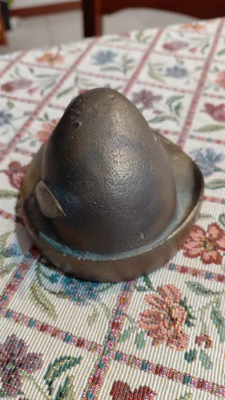 Soprammobile/fermacarte  peso circa 150 lungh 8 cm