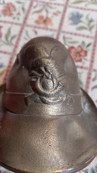 Soprammobile/fermacarte  peso circa 150 lungh 8 cm