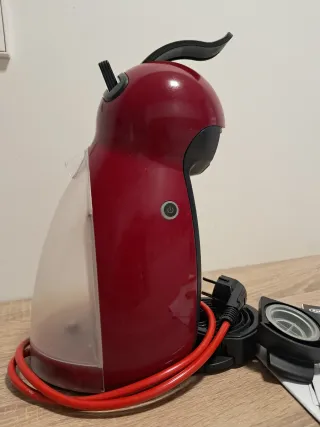 Cafetera Dolce Gusto De Longhi color rojo