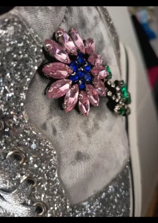 Zapatillas deportivas con pedrería