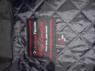 Chaqueta de cuero para moto