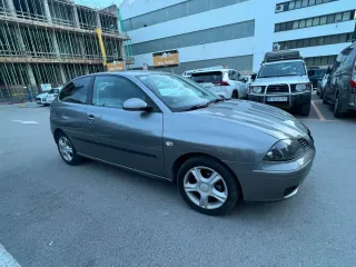 SEAT Ibiza 2004