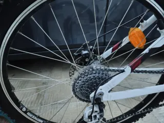 Bicicleta Decathlon btwin Blanca