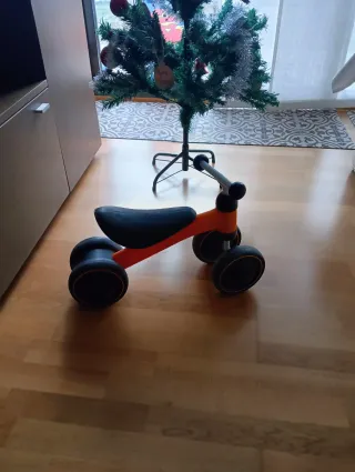 Bicicleta de aprendizaje naranja