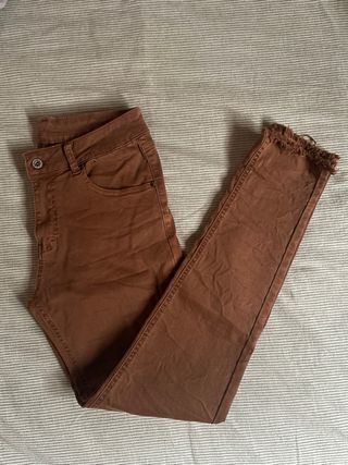 Pantalón pitillo mujer marrón Talla S