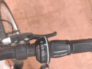 Bicicleta Rockrider ST 100 blanca 24 pulgadas