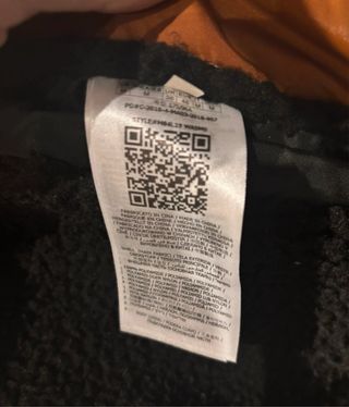 Chaqueta Bomber Guess Naranja y Negra