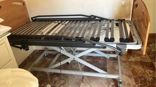 Cama articulada + colchón antiescaras