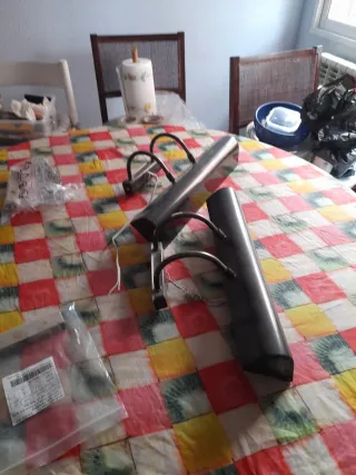 Dos plafones para cuadros