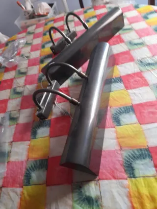 Dos plafones para cuadros