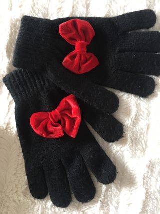 Gorrito Disney con guantes