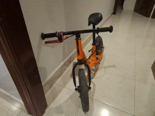 Bicicleta infantil naranja
