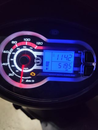Moto Sym Symphony 125 SR Plata.