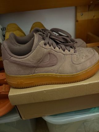 Nike Air Force 1 Beige/Marrón Gamuza