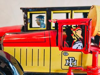 COCHES DE HOJALATA CAMIÓN Y TAXI A CUERDA