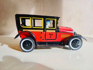 COCHES DE HOJALATA CAMIÓN Y TAXI A CUERDA