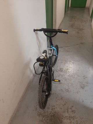 Bicicleta Infantil 16 Negra y Azul