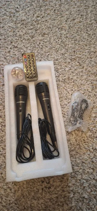 Karaoke Dynasonic E-025 con Luz Nuevo