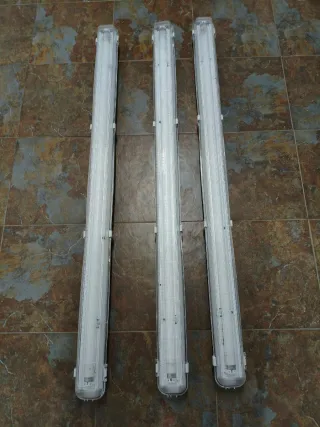 Lámparas fluorescentes LED (3 unidades)