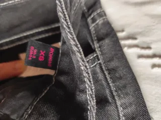 Pantalón corto vaquero gris