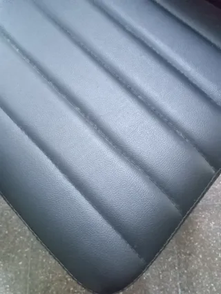 Mesa de cristal negra + 4 sillas + mesa auxiliar