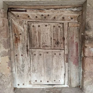 Puerta rústica de madera
