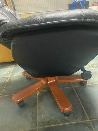 Sillón reclinable piel negro con reposapiés