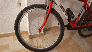 Bicicleta Montañera TOPBIKE Roja y Blanca
