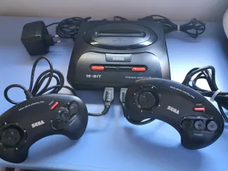 Consola Sega Megadrive II Negra