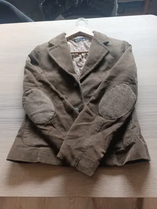 Americana de pana marrón