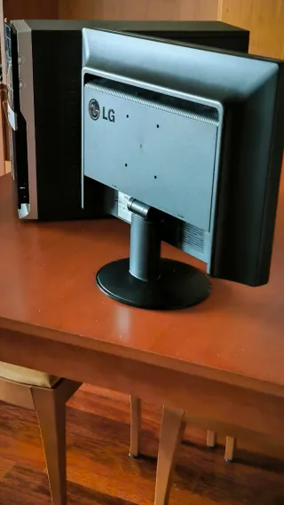 Torre PC i3 + Monitor LG FLATRON 18,5"