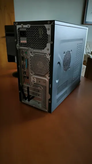 Torre PC i3 + Monitor LG FLATRON 18,5"