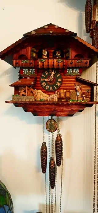 Orologio a cucù in legno