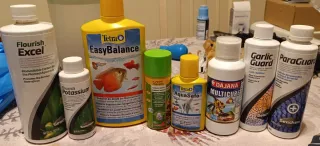 Lote productos acuario: Seachem, Tetra, Sera