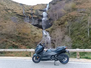 Yamaha T Max 560 (2023)