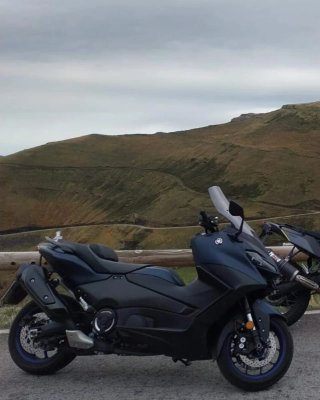 Yamaha T Max 560 (2023)