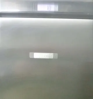 Congelador vertical No Frost