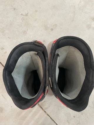 Botas de moto Oxtar rojas y negras