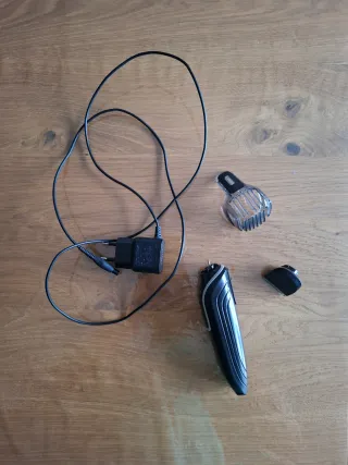 Rasoio elettrico Philips con pettine ad incastro