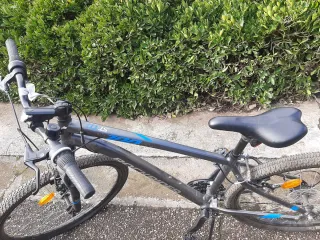 Bicicleta blanca 50 euros  Bicicleta gris 80 euros