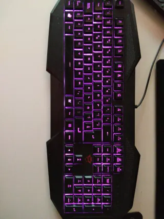 Teclado Gaming | Trust GXT 830-RW Avonn