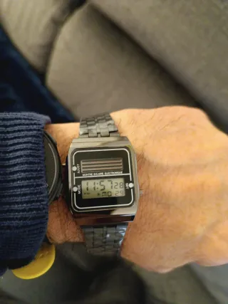 Reloj Digital Solar Plata y Negro