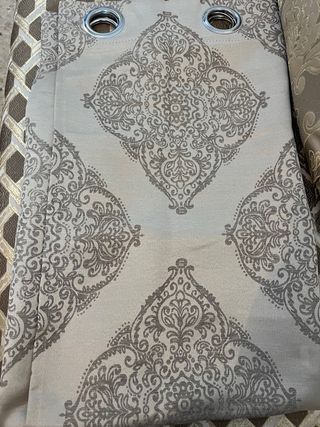 Juego de 2 cortinas 235x135 beige y gris