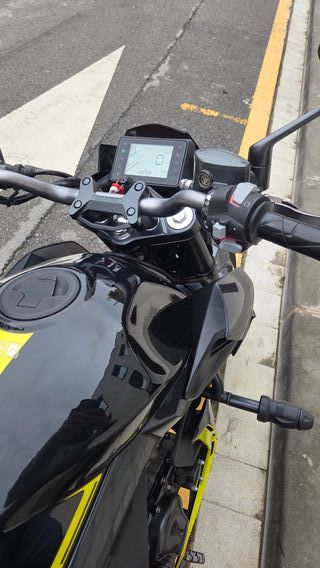 Moto Zones Z2 125 - 2023 - 13.300 km