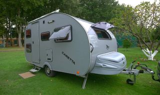 Mini Caravana KM0 para parejas - Alta Gama