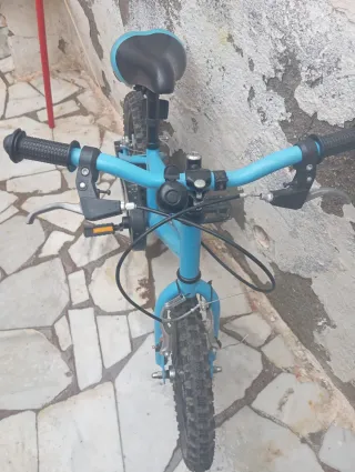 Bicicleta infantil azul
