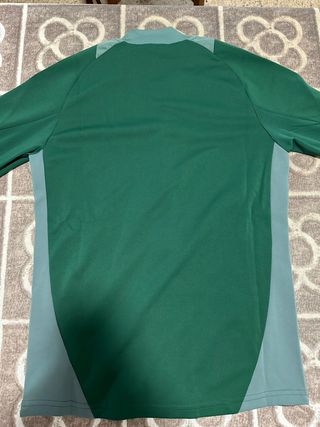 Chaqueta deportiva Adidas verde y gris