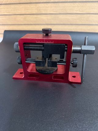 Herramienta de empuje de mira trasera